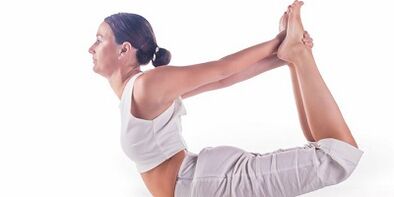 positions de yoga pour perdre du poids au niveau des hanches et du ventre